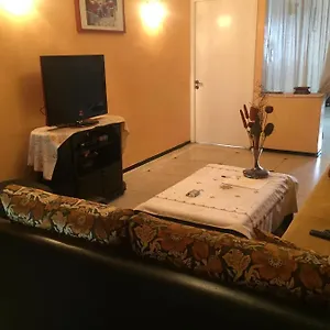  Guest house In Guest - Located In A Quiet Area Close To The Train Station And Town